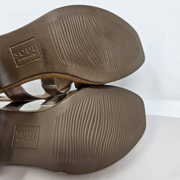 Soul Naturalizer Womens Aki Warm Silver Faux Leather Platform Sandels Sz 7W Adj. - Picture 9 of 12